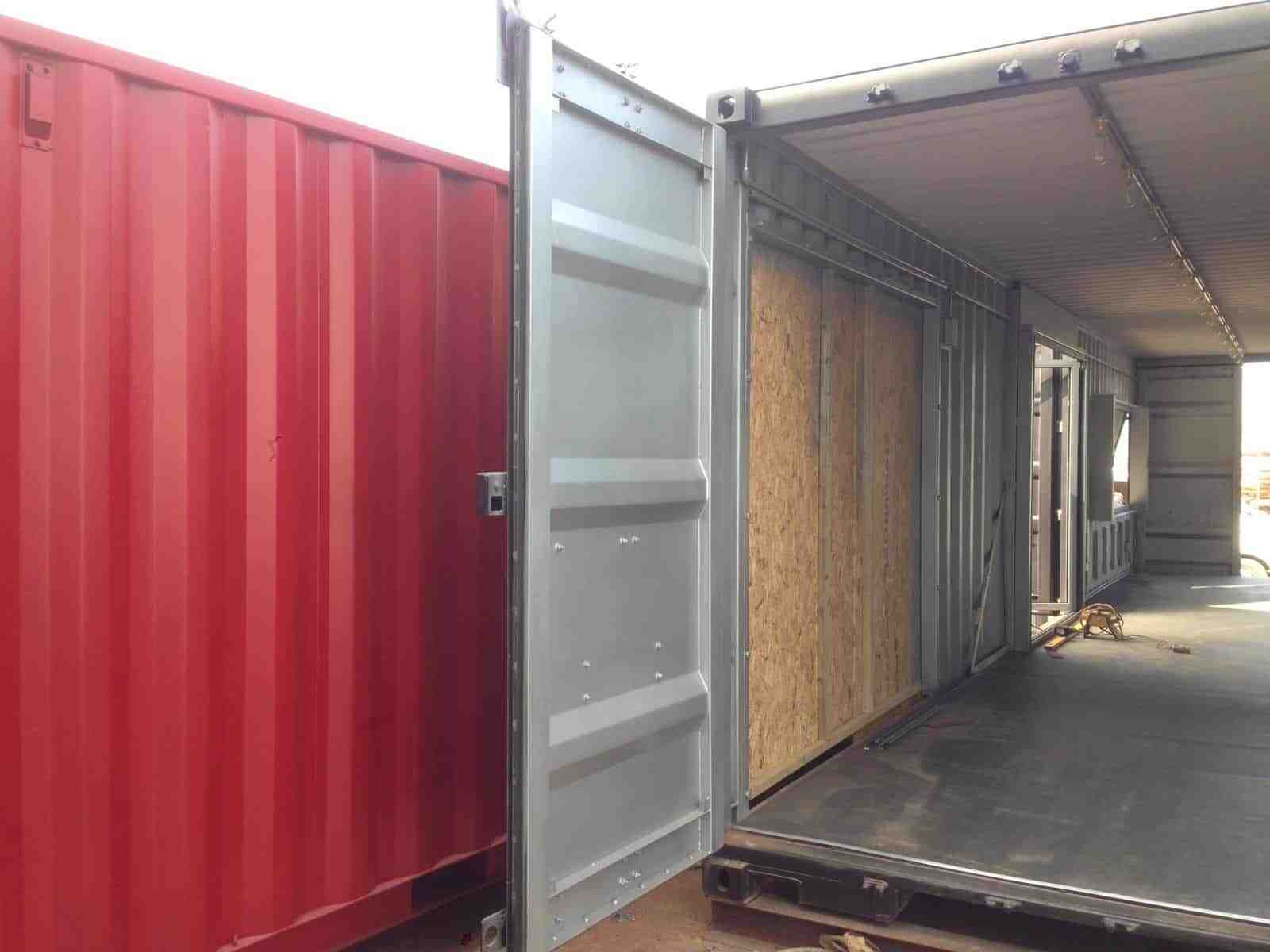 Comment joindre 2 container ?